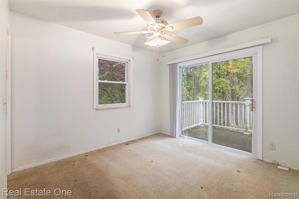 8830 SKYLANE Drive, Brighton, MI 48114 — Photo 20