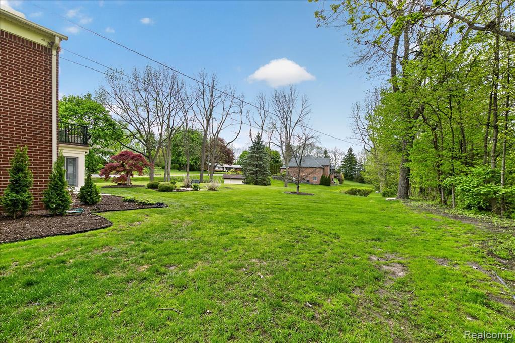 13960 Ridgewood Drive, Plymouth, MI 48170 — Photo 50