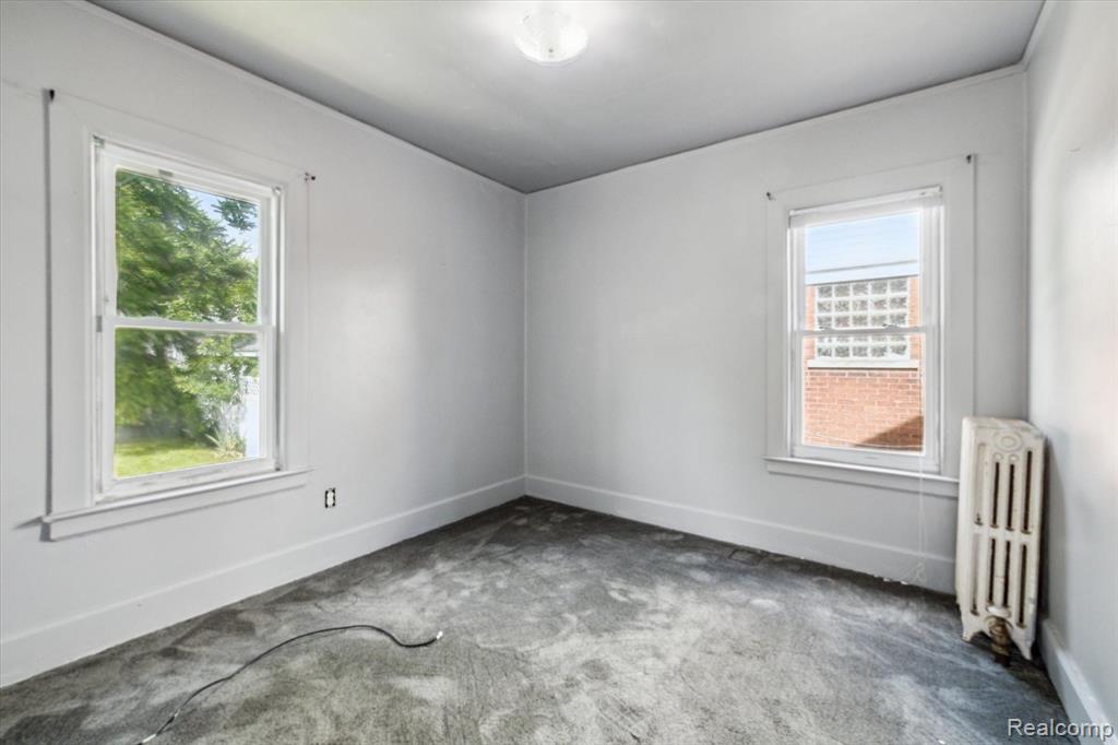 805 E GEORGE Avenue, Hazel Park, MI 48030 — Photo 19