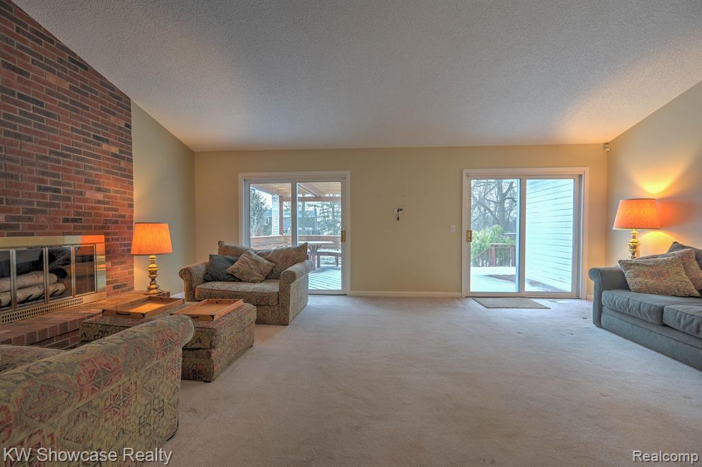 5806 KING JAMES, Waterford, MI 48327 — Photo 8