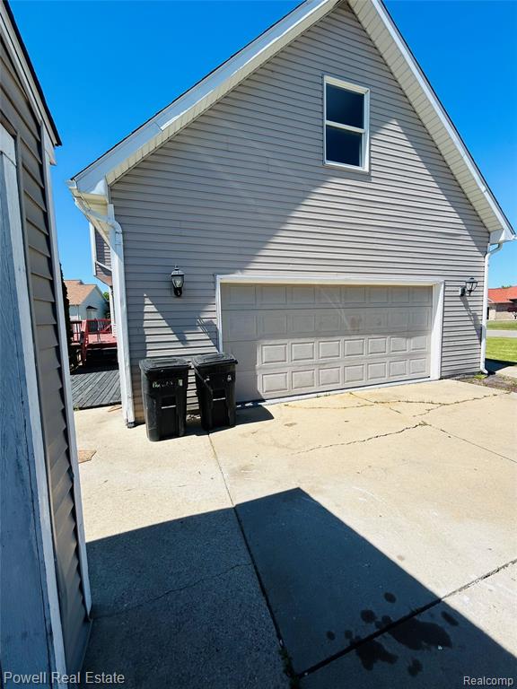 2335 Pebble Creek Drive N, Flushing, MI 48433 — Photo 2