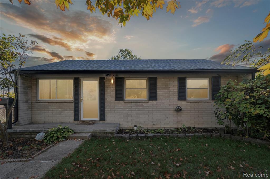 803 Dorset Avenue, Ypsilanti, MI 48198 — front exterior