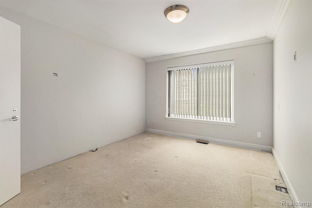 6964 Pebblecreek Woods Drive, West Bloomfield, MI — Photo 20