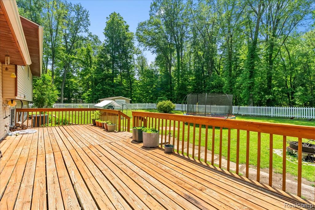 956 Chickasaw Drive, Mason, MI 48854 — Photo 28