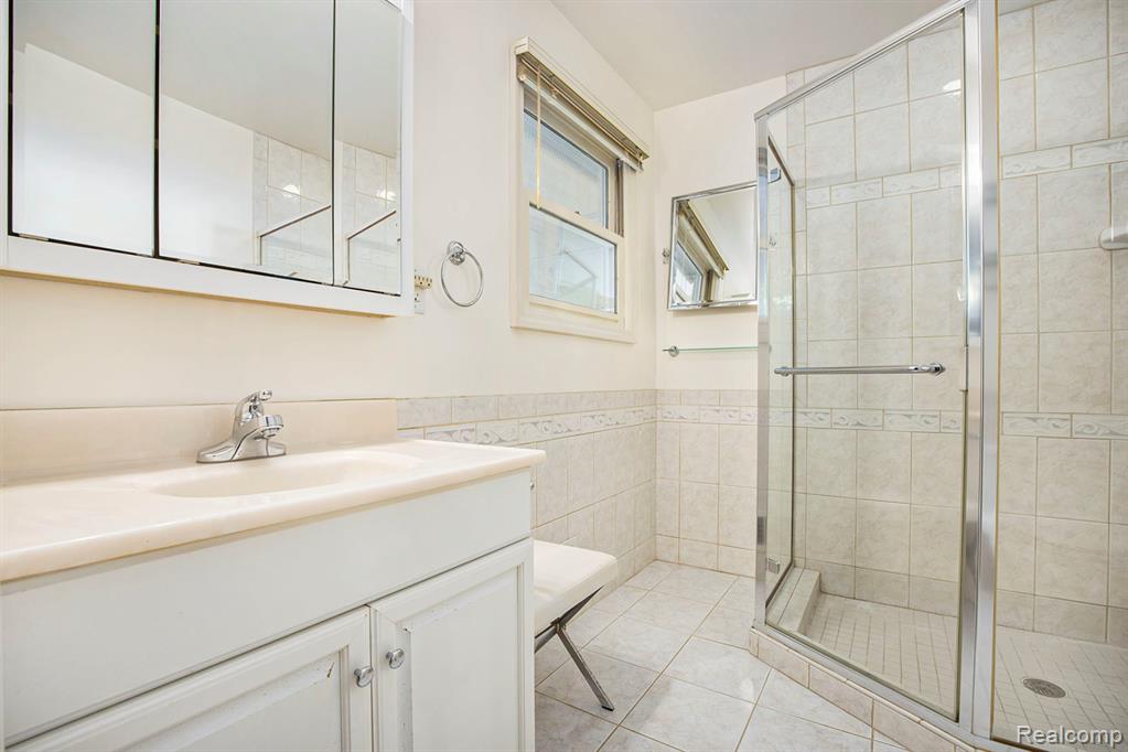 9401 Mabley Hill Road, Fenton, MI 48430 — Photo 11