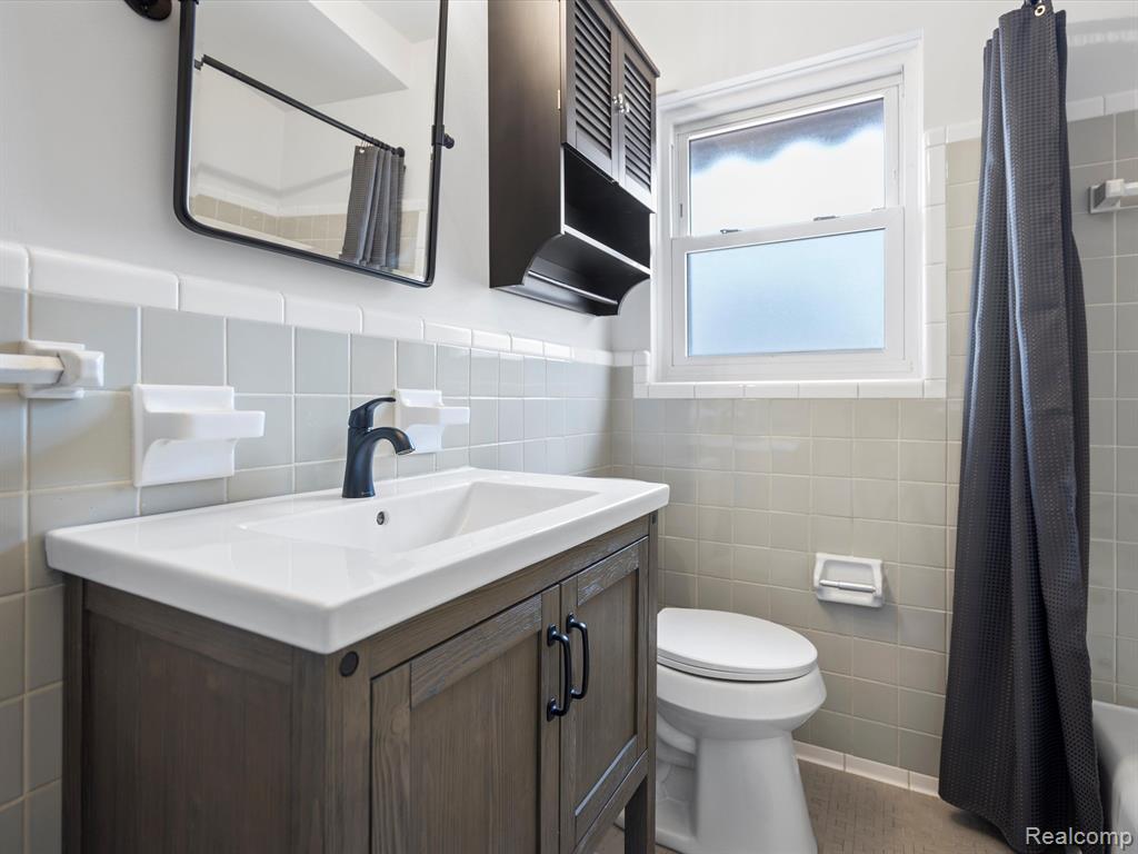 9120 SARASOTA, Redford, MI 48239 — Photo 14