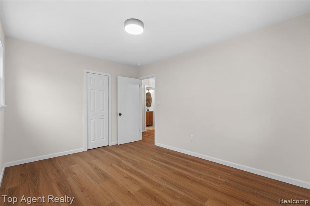 20527 Chapel Street, Detroit, MI 48219 — Photo 18