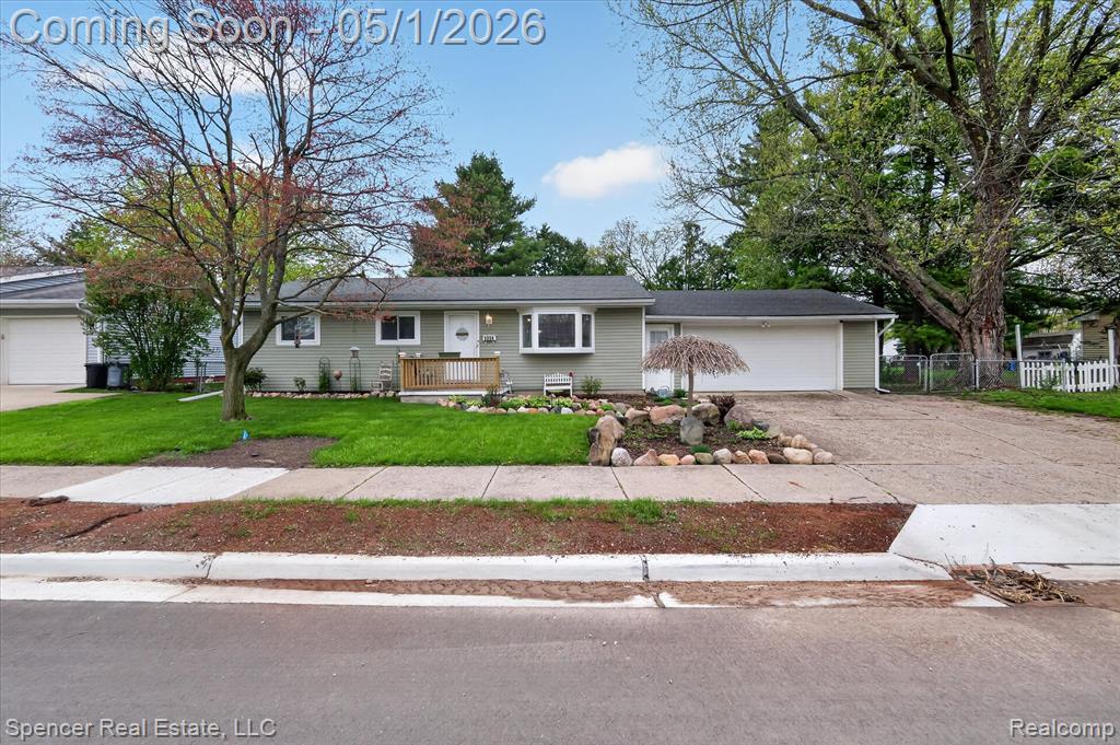 1334 1st Street, Lapeer, MI 48446 — front exterior