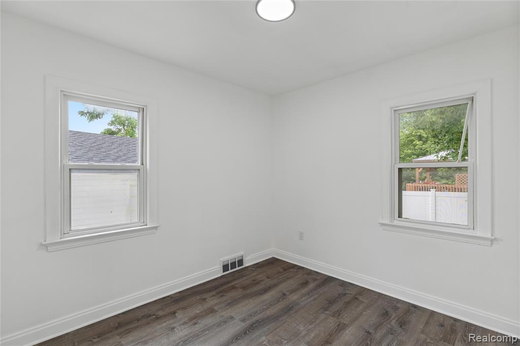 885 Hawthorne Avenue, Ypsilanti, MI 48198 — Photo 14