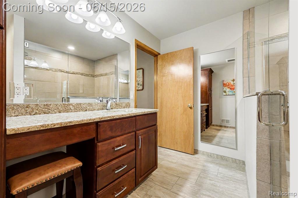 50183 Oxford Drive, Macomb, MI 48044 — Photo 17