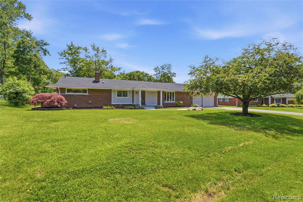 28264 Bayberry Road, Farmington, MI 48331 — Photo 44