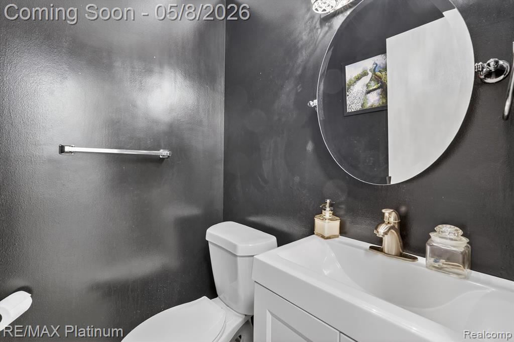 1254 Heathercrest Drive, Flint, MI 48532 — Photo 34