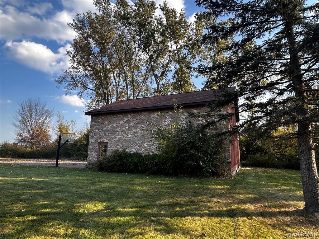 7407 Beecher Road, Flint, MI 48532 — Photo 24