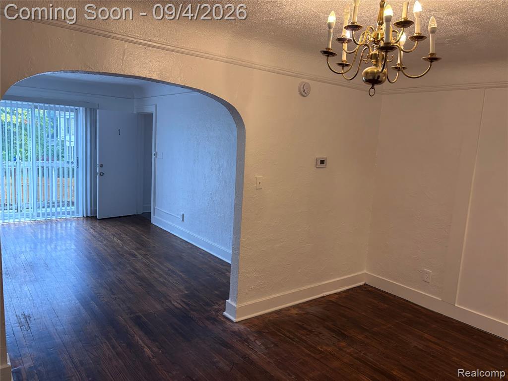 384 N Perry, Pontiac, MI 48342