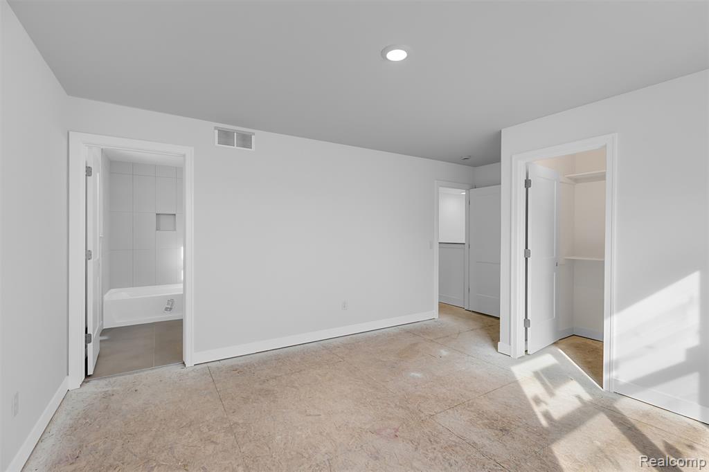 8981 Acacia Trail, Pinckney, MI 48169 — Photo 24