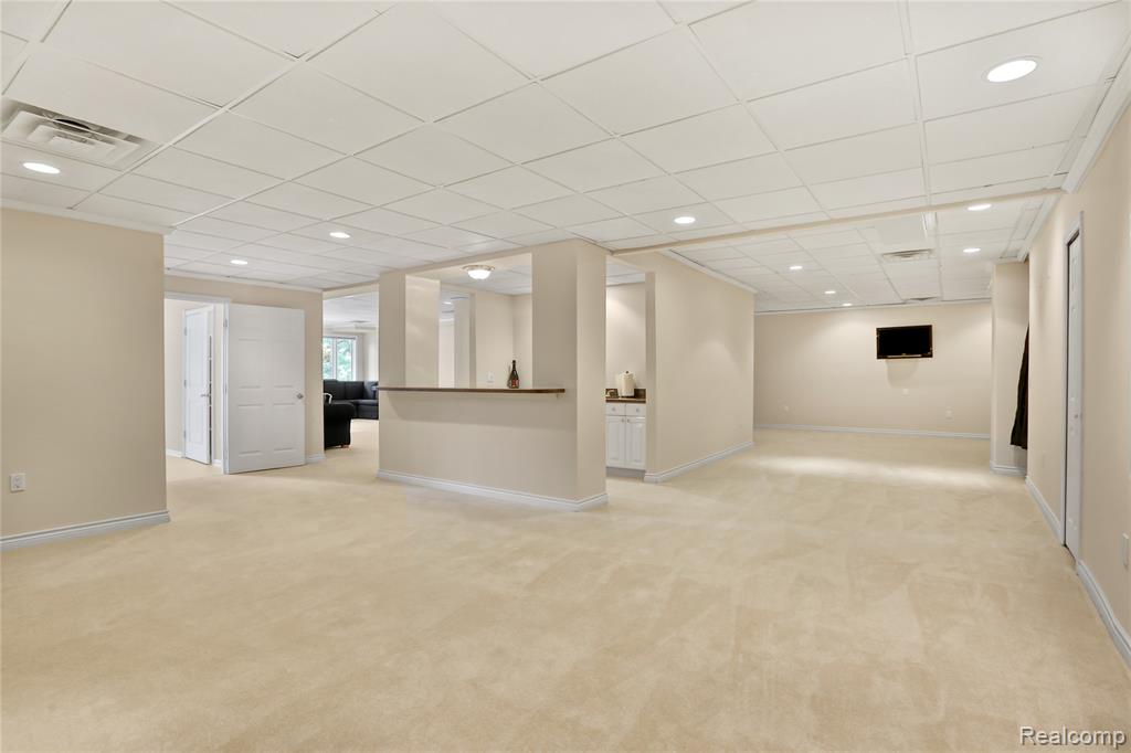 5826 Murfield Drive, Rochester, MI 48306 — Photo 52