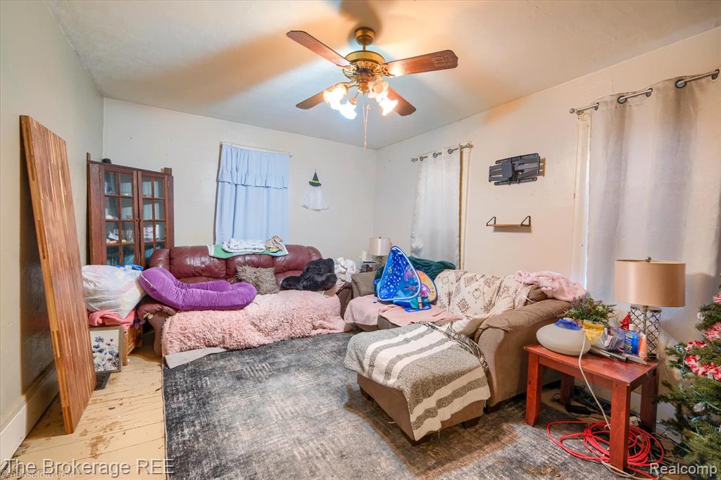 4422 N Lapeer Road, Columbiaville, MI 48421 — Photo 4