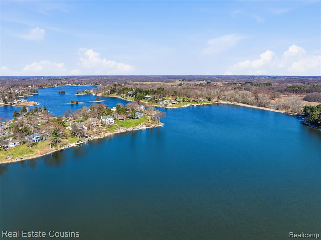 8028 Ore Knob Drive, Fenton, MI 48430 — Photo 12