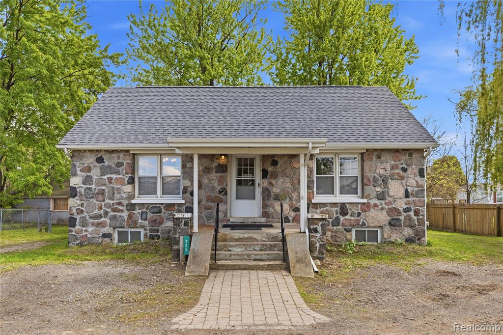 725 Mason Road, Howell, MI 48843 — Photo 28