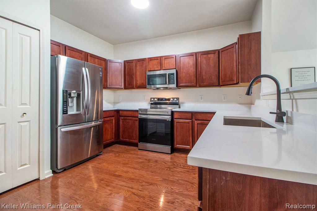 4041 Radcliff Drive, Canton, MI 48188 — Photo 6