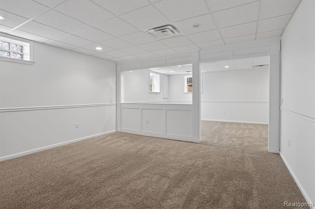 9055 Hegel Road, Goodrich Vlg, MI — Photo 44