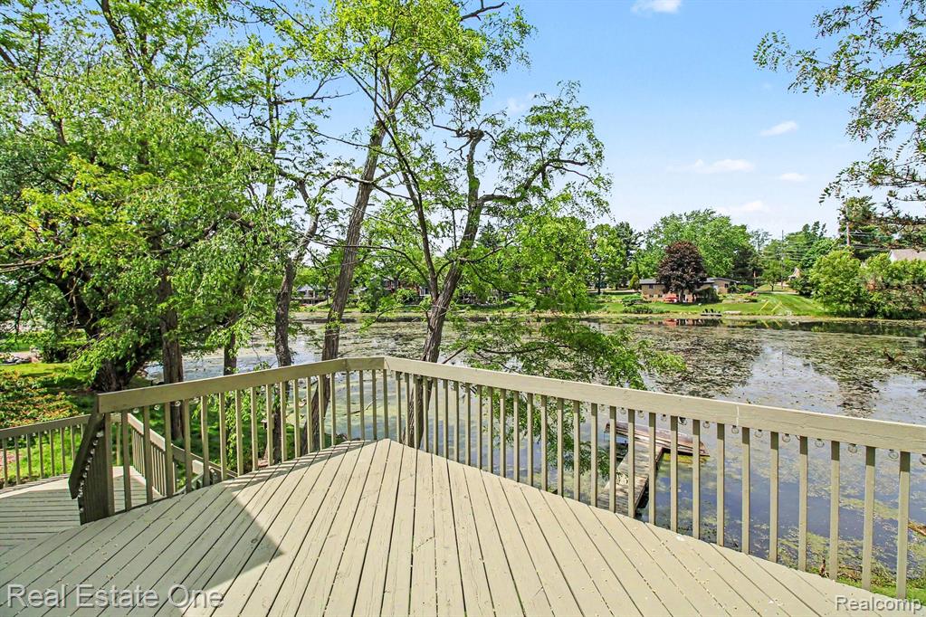520 W Huron Street, Milford, MI 48381 — Photo 3