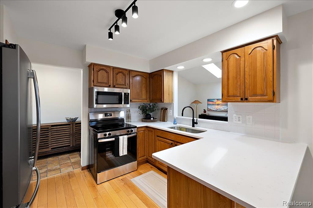 51604 Base Street, New Baltimore, MI 48047 — Photo 9