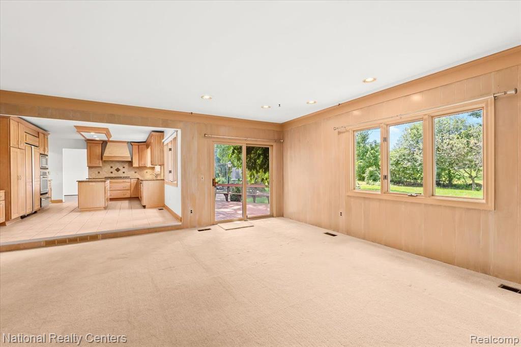 4258 WESTOVER Drive, West Bloomfield, MI 48323 — Photo 31