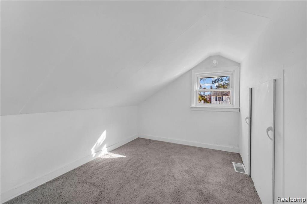 19909 Hartwell Street, Detroit, MI 48235 — Photo 34