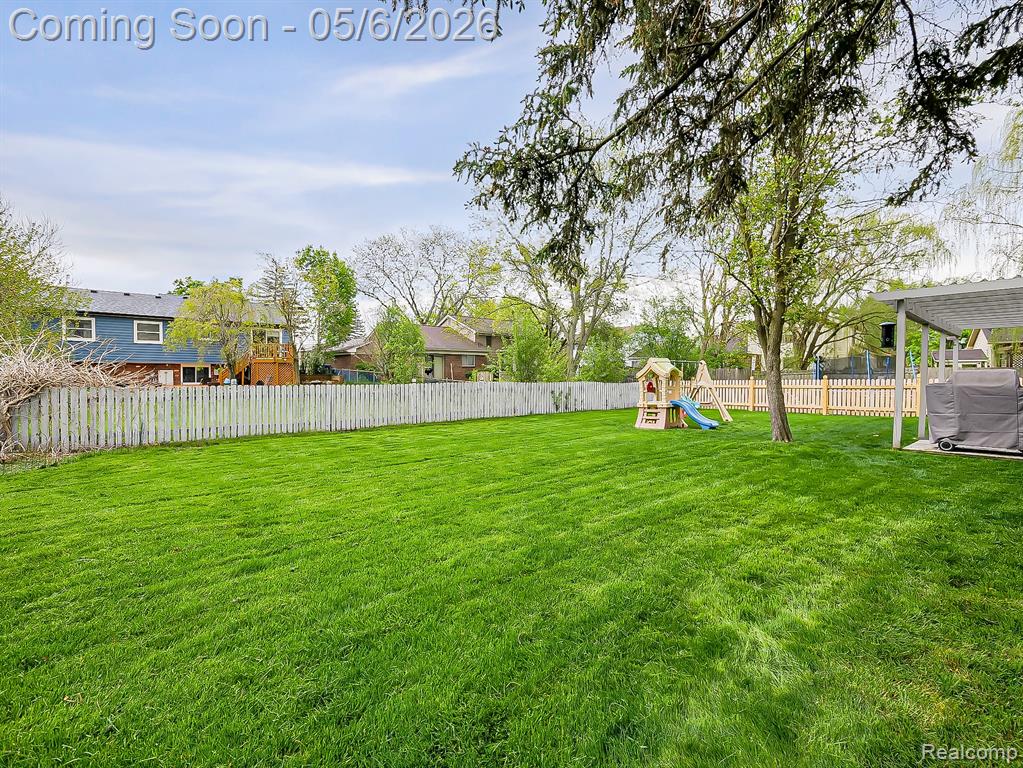 41528 Greenwood Court, Canton, MI 48187 — Photo 36