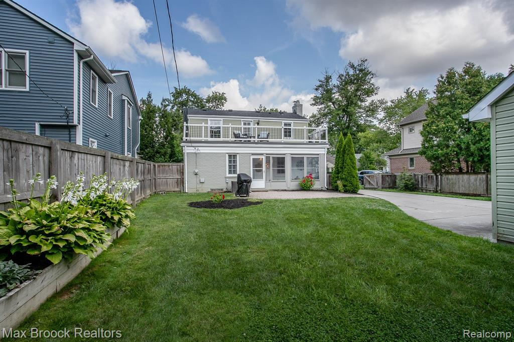 10475 Vernon Avenue, Huntington Woods, MI — Photo 62