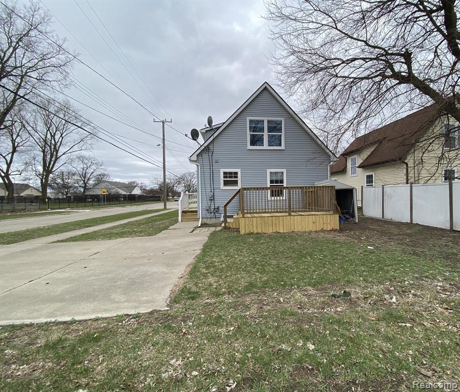 21032 WOODSIDE Avenue, Ferndale, MI 48220 — Photo 4