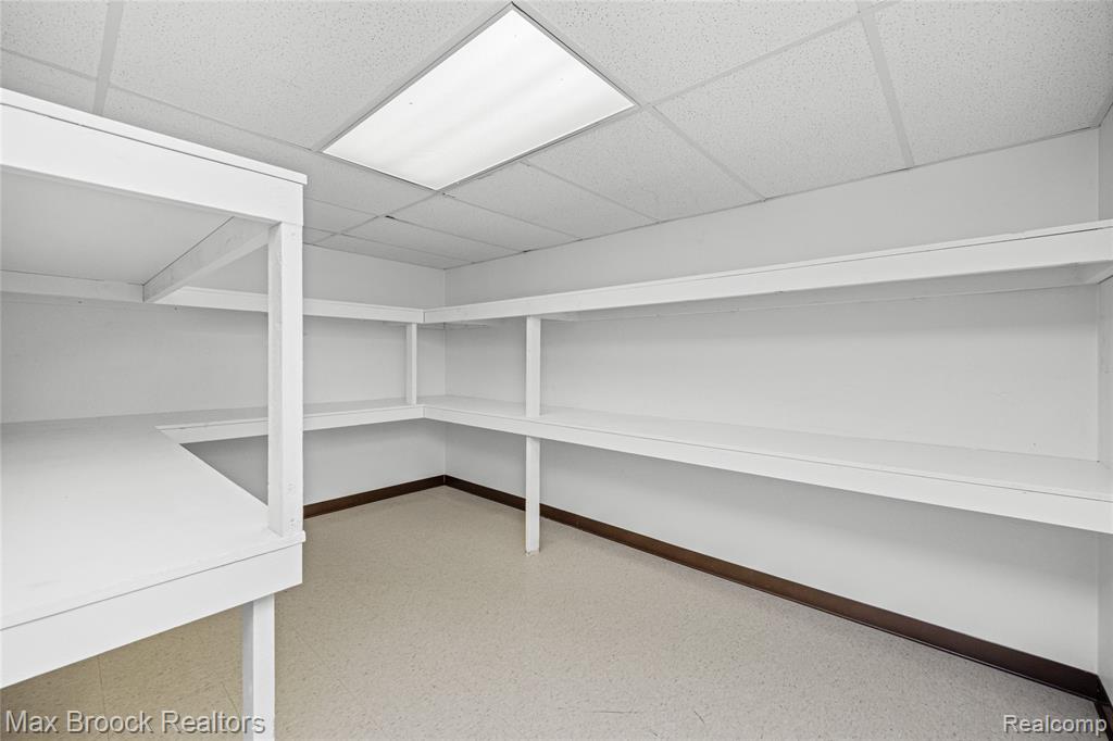 6664 Apple Blossom Trail, West Bloomfield, MI — Photo 60