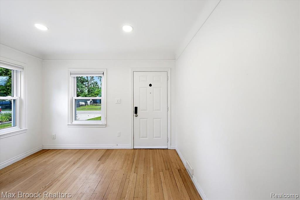 48023 Rex Street, Utica, MI 48317 — Photo 4