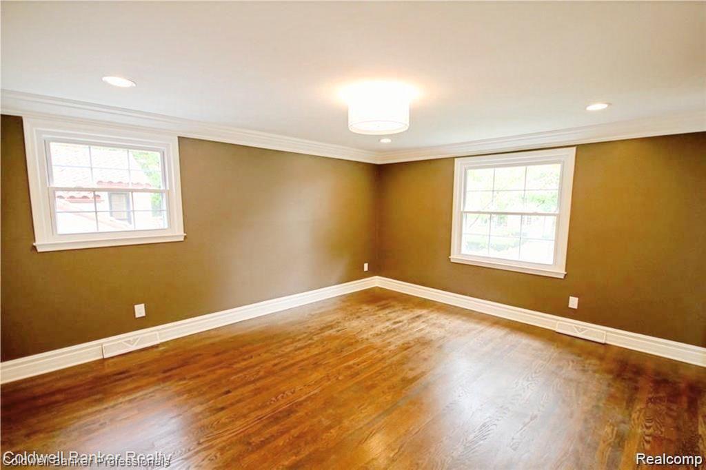 669 Mohegan Street, Birmingham, MI 48009 — Photo 20