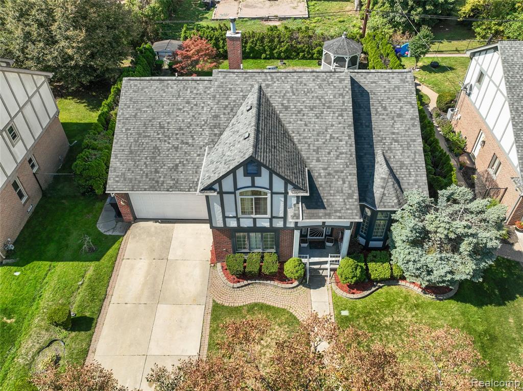 441 Parkview Drive Drive, Detroit, MI 48214 — Photo 52