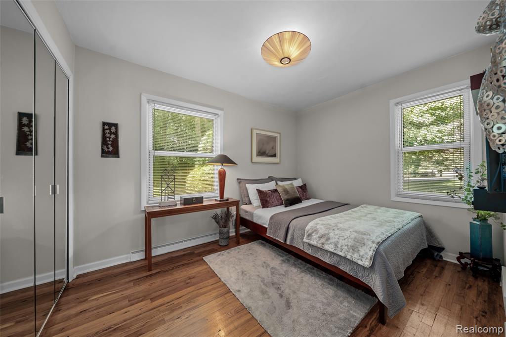 4379 Cedar Avenue, West Bloomfield, MI 48323 — Photo 18