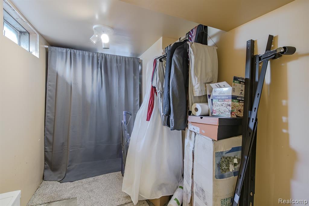 880 Joslyn Road, Lake Orion, MI 48362 — Photo 32