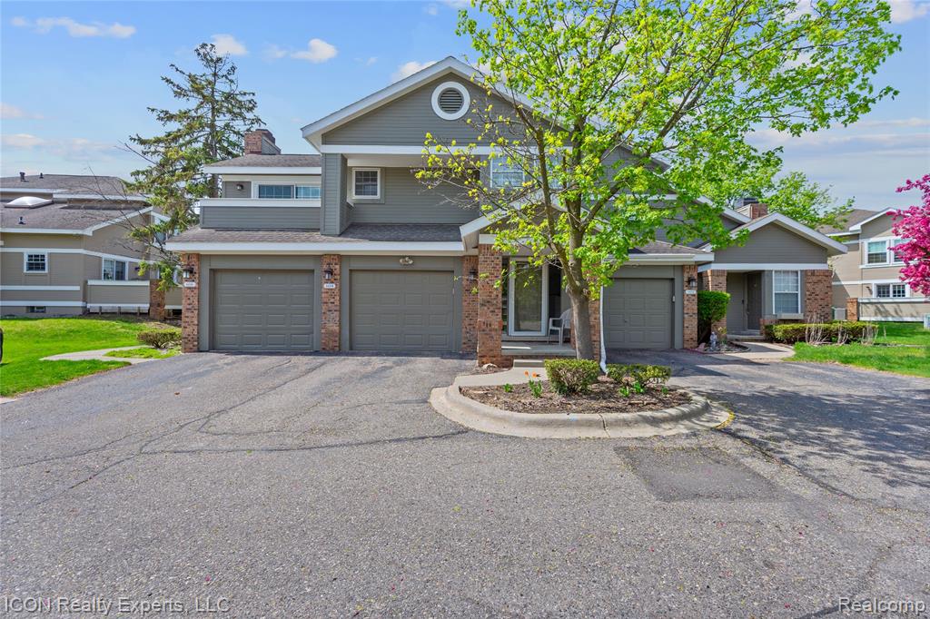 6614 Embers Court, West Bloomfield, MI — Photo 2