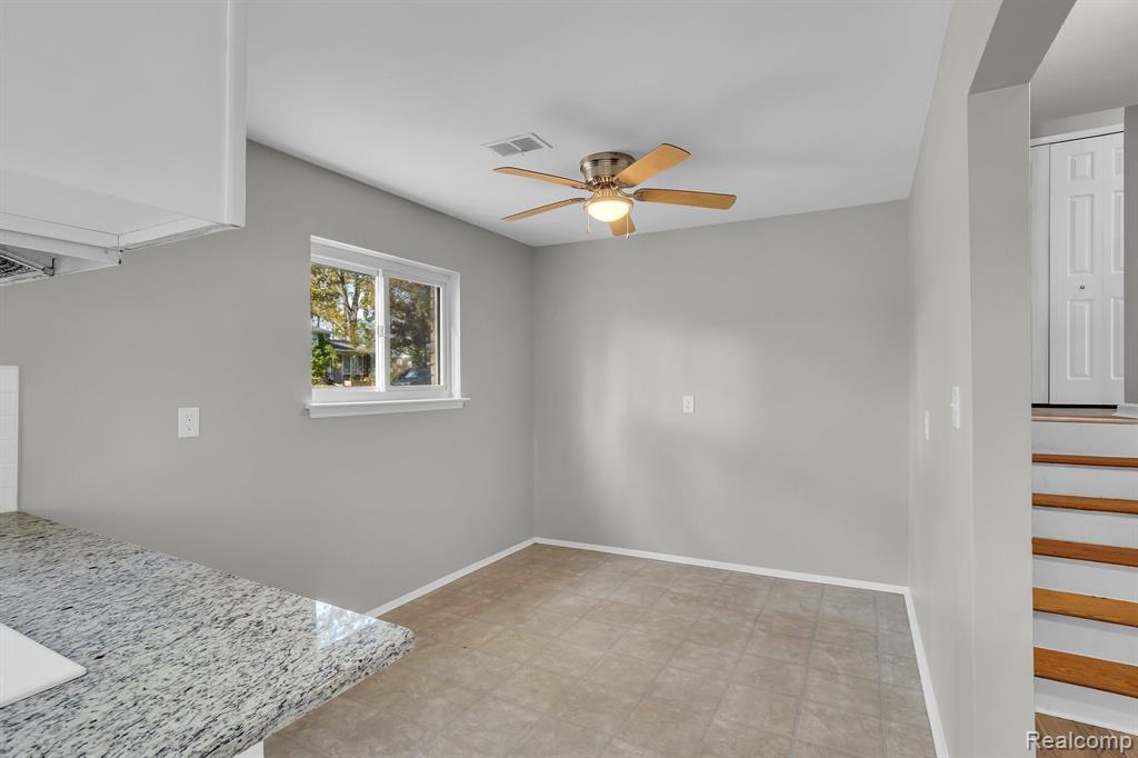 7828 KAISER Street, Canton, MI 48187 — Photo 15