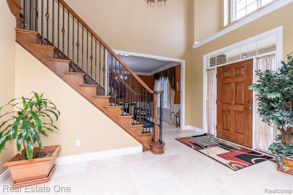 18090 Peninsula Way, Northville, MI 48168 — Photo 20
