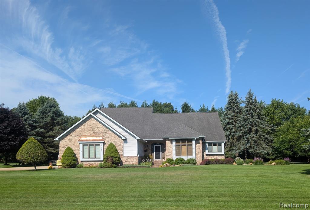 198 Coryell Drive, Oxford, MI 48371