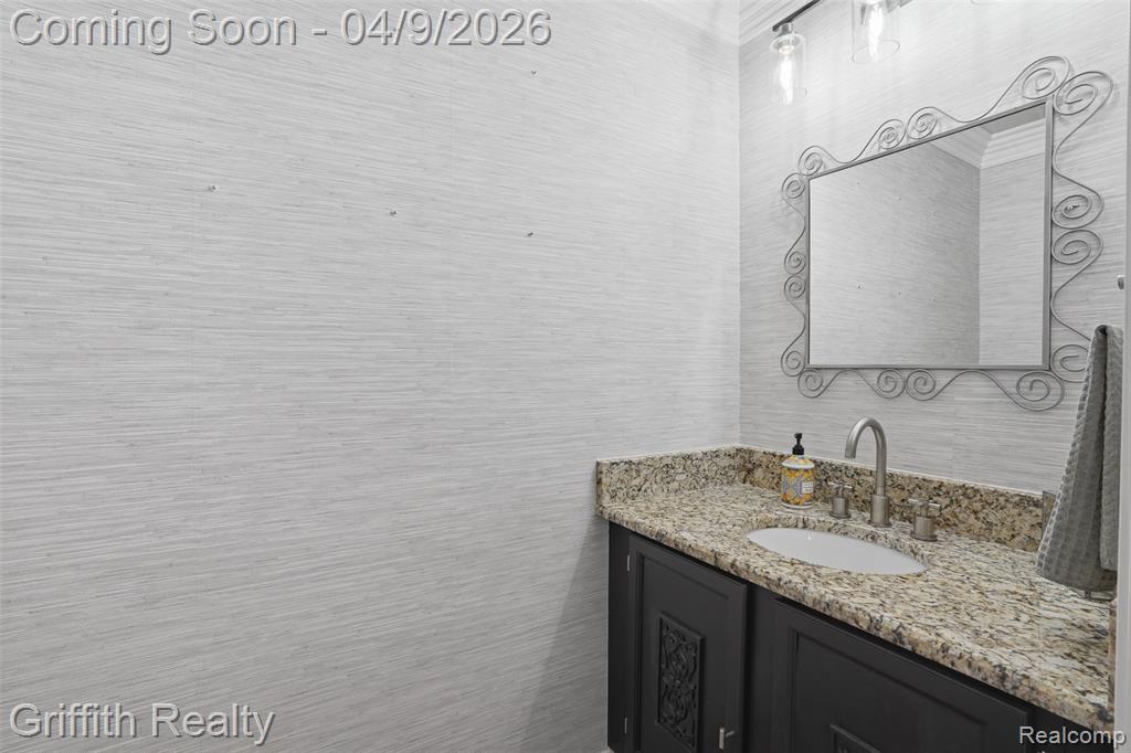 938 Meadowbrook Court, Milford, MI 48381 — Photo 24