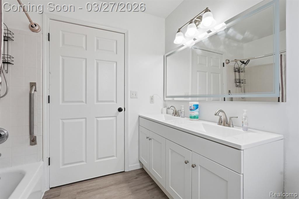 6450 Gallery Drive, Canton, MI 48187 — Photo 18