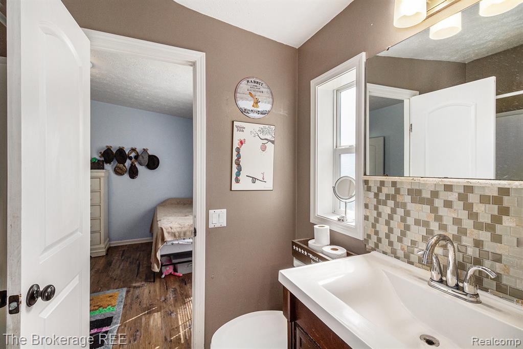 6195 Andora Avenue, Fenton, MI 48430 — Photo 18
