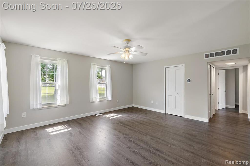 39869 Village Wood Lane, Novi, MI — Photo 12
