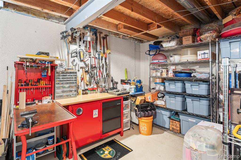 1661 BENNINGTON, Canton, MI 48188 — Photo 19