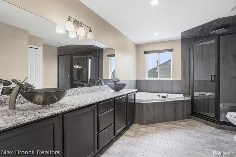51141 Hook Drive, Macomb, MI 48042 — Photo 27