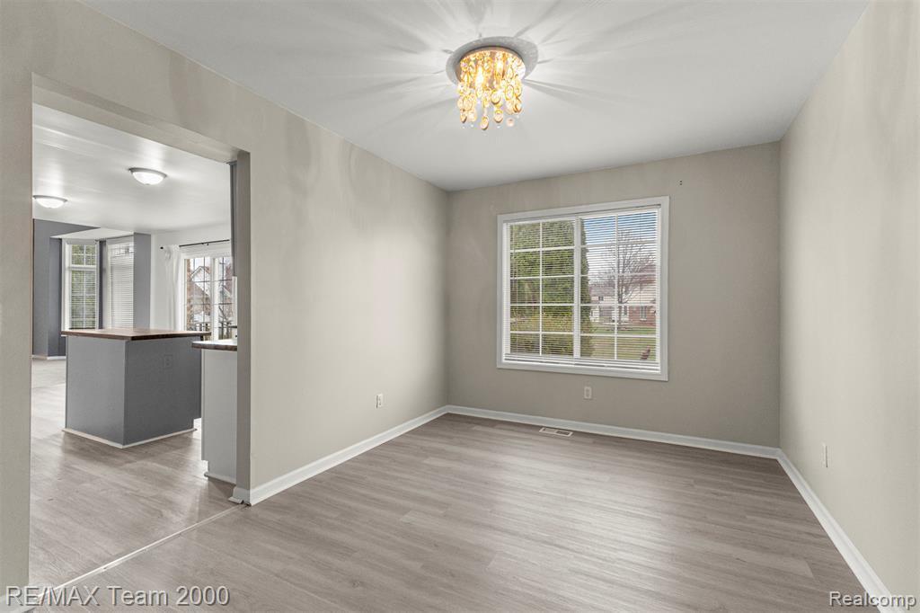 21717 Hildebrandt Drive, Flat Rock, MI 48134 — Photo 9