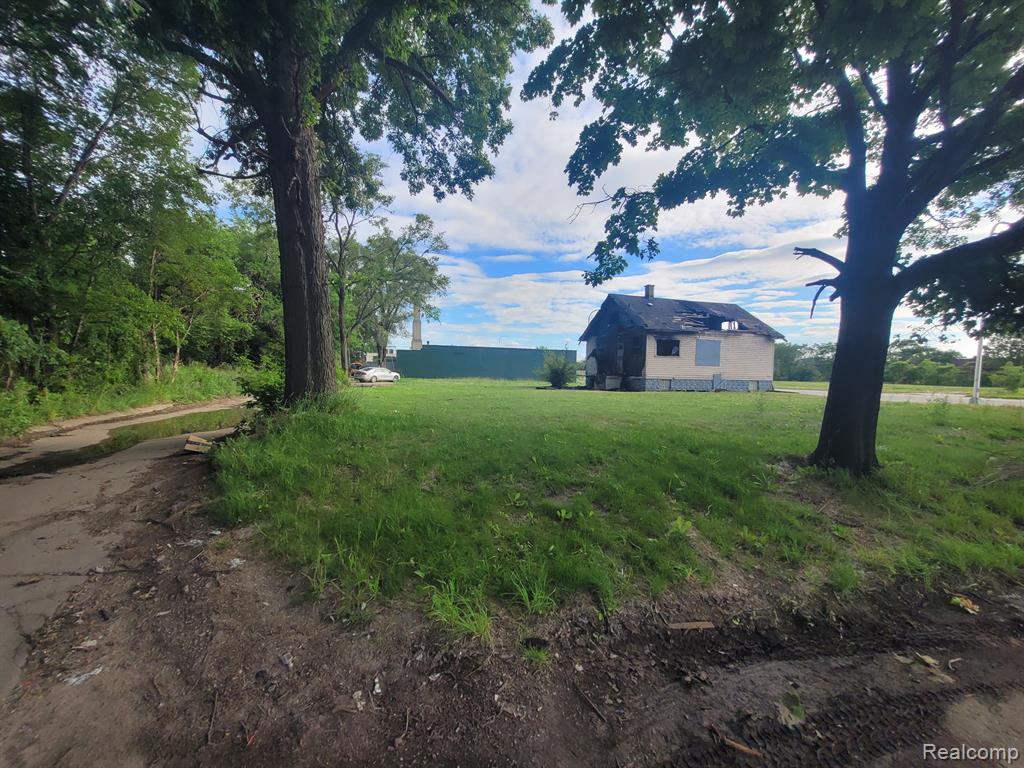 5585 RIDGEWOOD Street, Detroit, MI 48204 — Photo 3
